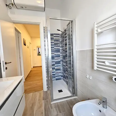 Sara&pietro's Al Piano Apartmán